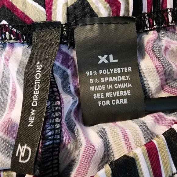 NEW DIRECTIONS Size XL Purple Geometric Elastic Waist Pull On Palazzo Pants EUC - Picture 6 of 7